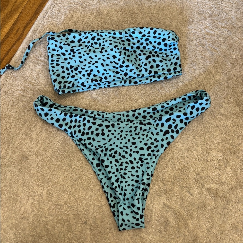 SHEIN blue cheetah print bandeau bikini size medium